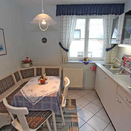 Apartment Use 1210